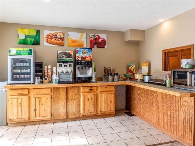 Quality Inn Lakefront Saint-Ignace Extérieur photo