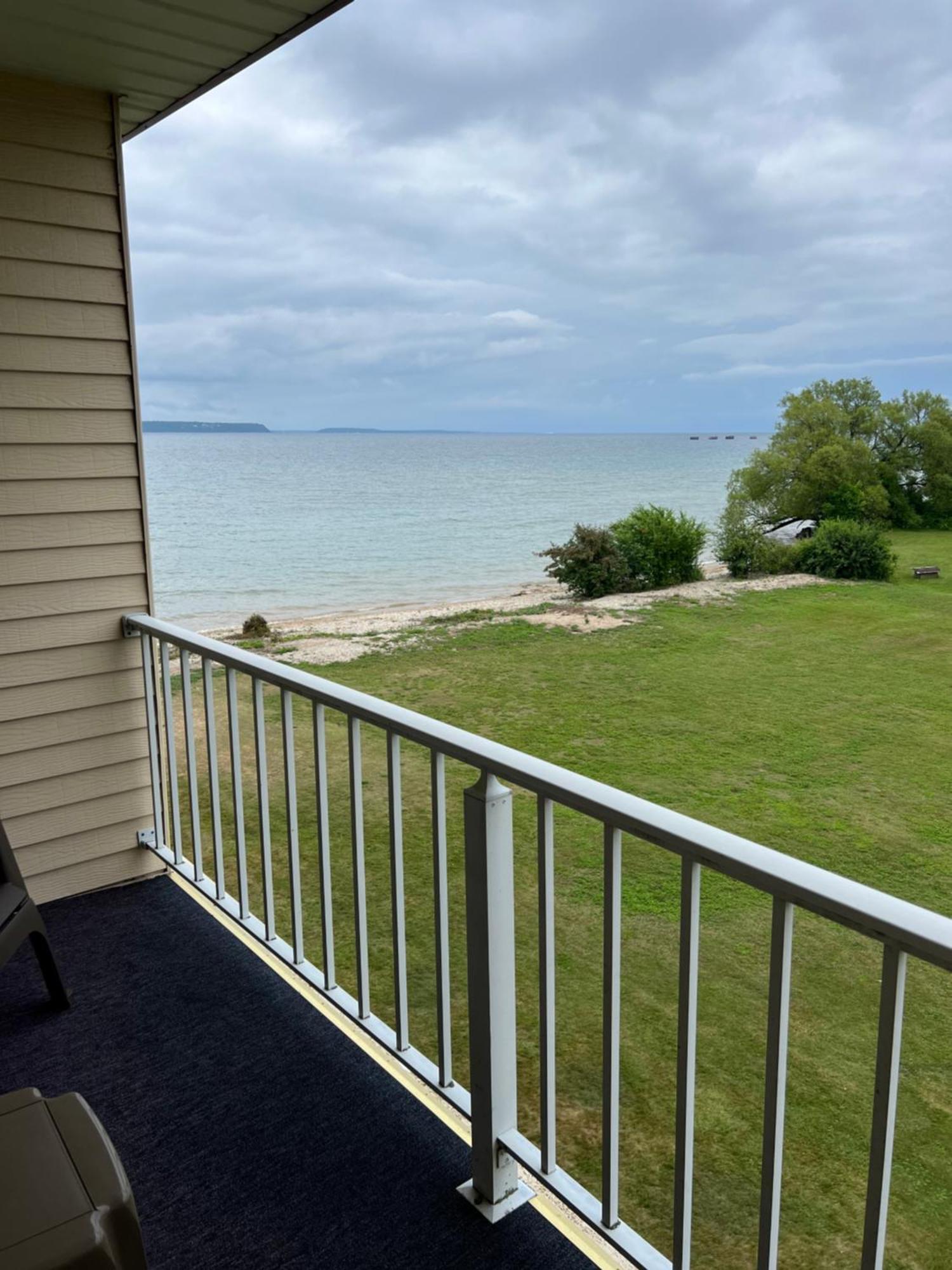 Quality Inn Lakefront Saint-Ignace Extérieur photo