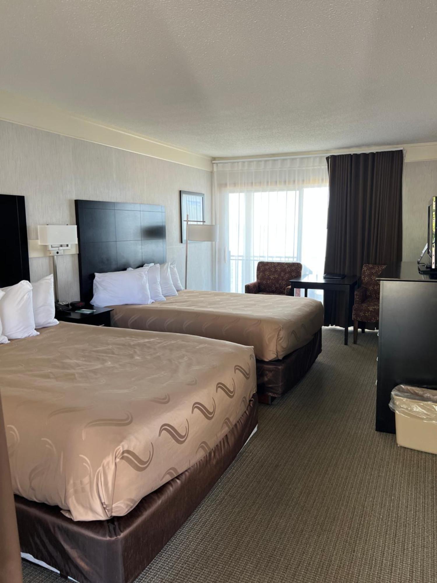 Quality Inn Lakefront Saint-Ignace Extérieur photo