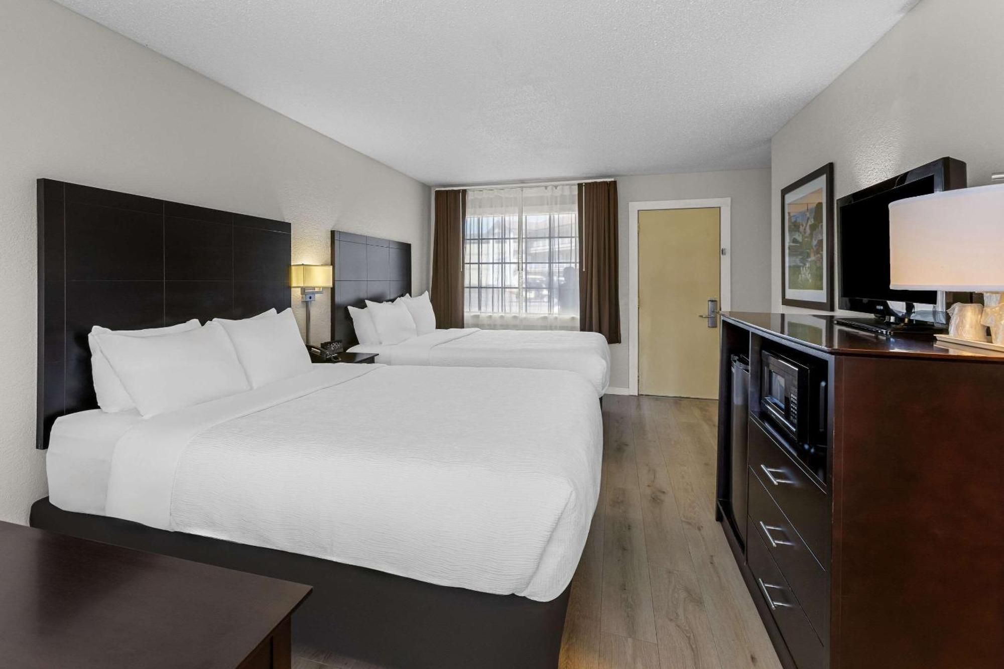 Quality Inn Lakefront Saint-Ignace Extérieur photo