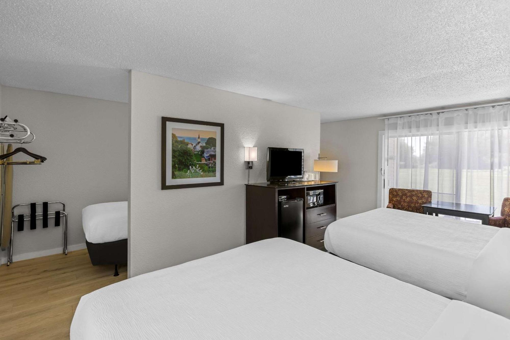 Quality Inn Lakefront Saint-Ignace Extérieur photo