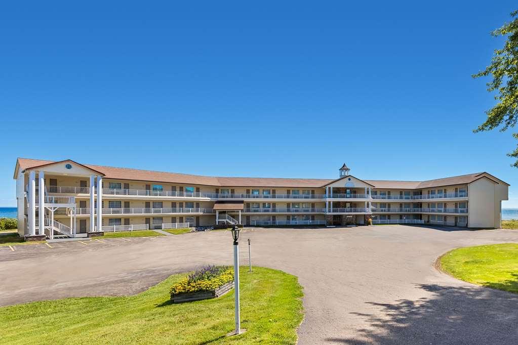 Quality Inn Lakefront Saint-Ignace Extérieur photo
