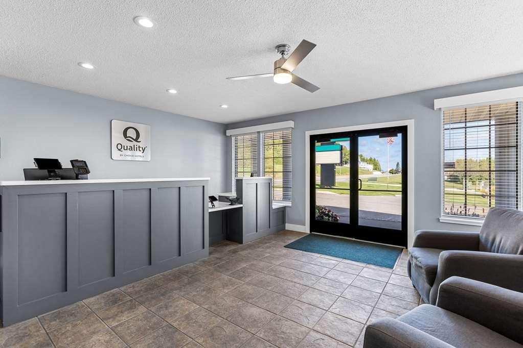 Quality Inn Lakefront Saint-Ignace Intérieur photo
