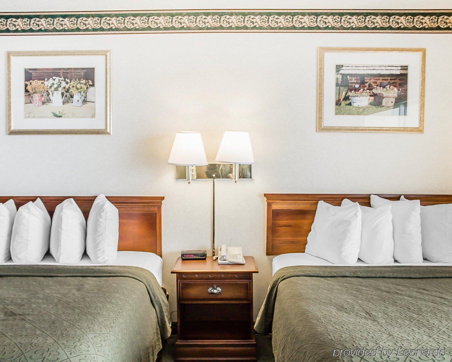 Quality Inn Lakefront Saint-Ignace Extérieur photo